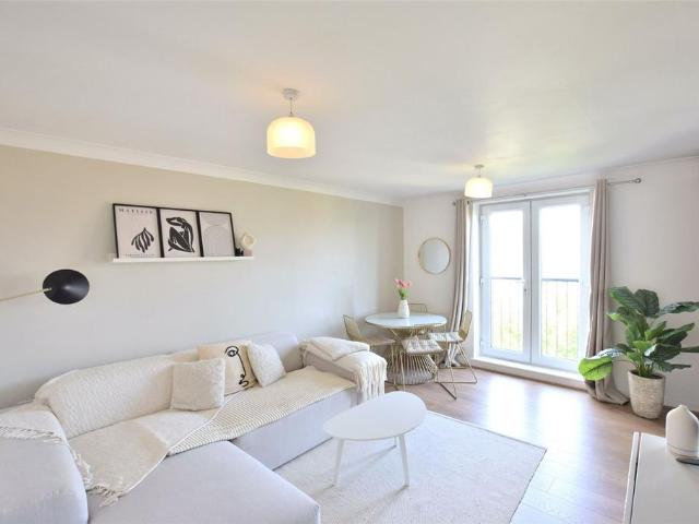 Flat for sale in Heaton, Tyne And Wear