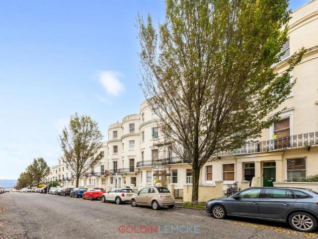 Flat for sale in Brunswick