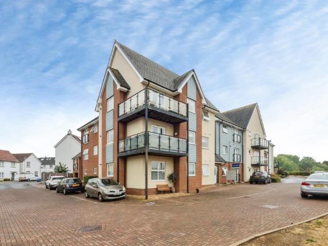 Flat for sale in Bletchley and Fenny Stratford, Bletchley