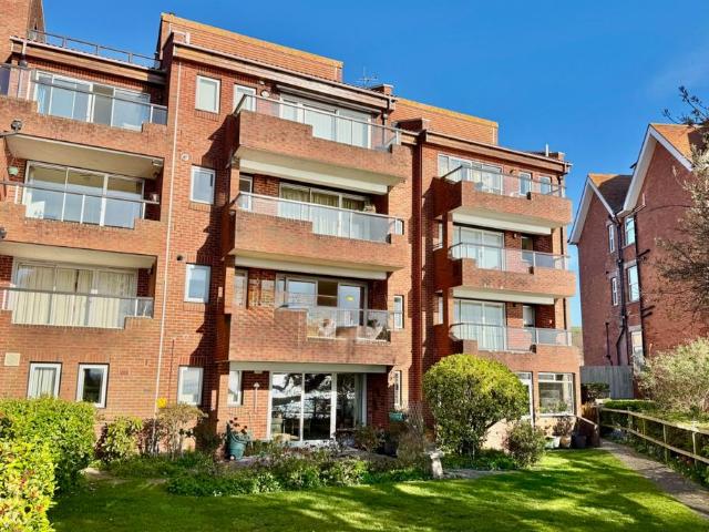 Flat for sale in Swanage, East Dorset