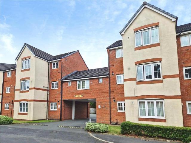 Flat for sale in Lee Bank, Greater Manchester