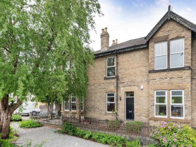 Flat for sale in Spital Tongues, Tyne And Wear