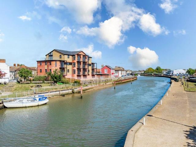 Flat for sale in Stokesby, Isle Of Man