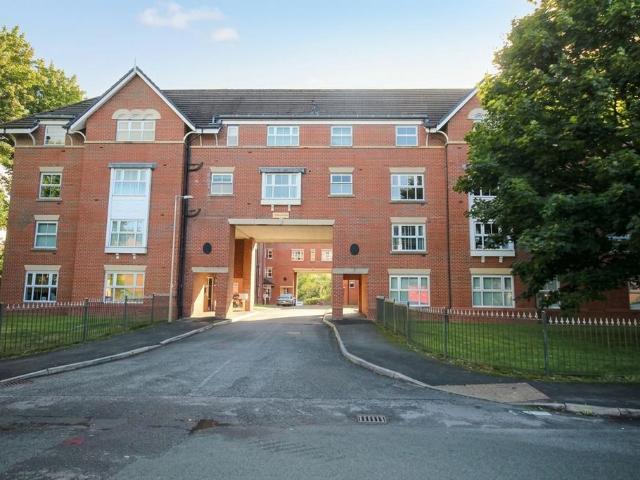 Flat for sale in Leftwich