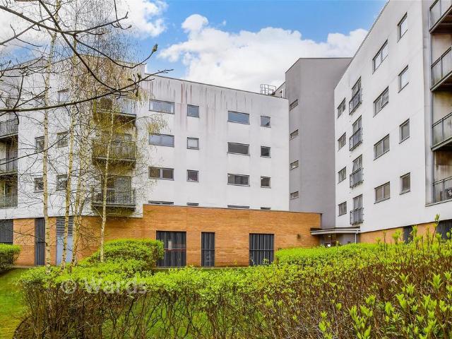 Flat for sale in Brook Street, Bourne Vale