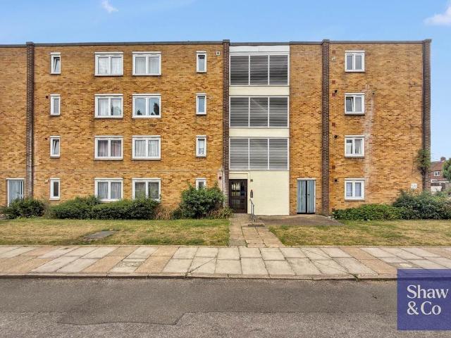 Flat for sale in Greater London