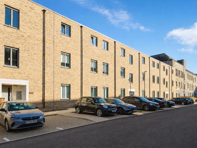 Flat for sale in Pittencrieff, Dunfermline