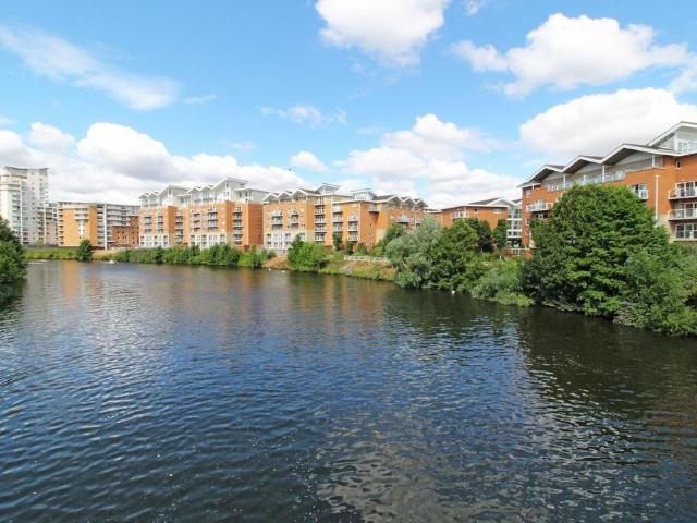 Flat for sale in City Centre, Falcon Lodge