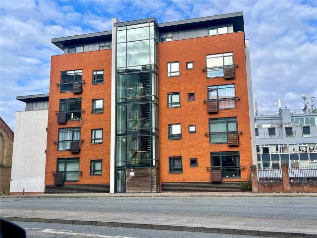 Flat for sale in Blackfriars, Salford