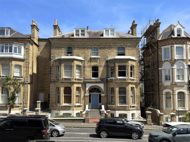 Flat for sale in Aldrington