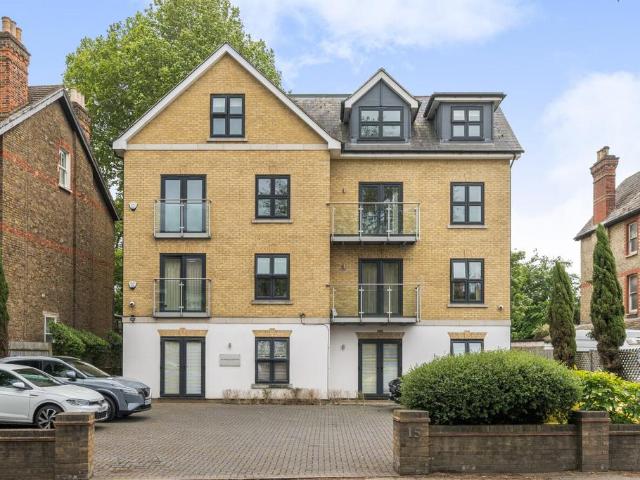 Flat for sale in Beckenham, Greater London