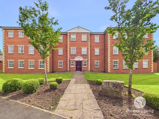 Flat for sale in Brockhall Village, Paradise