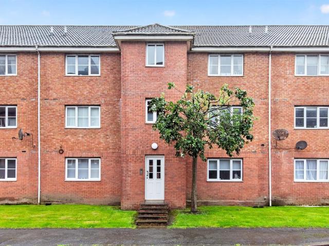Flat for sale in Bridgeton, Scotland