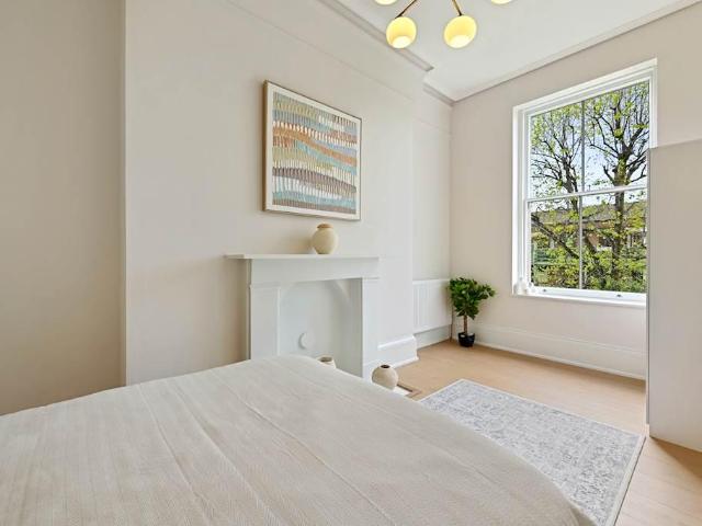 Flat for sale in Maida Vale, Greater London