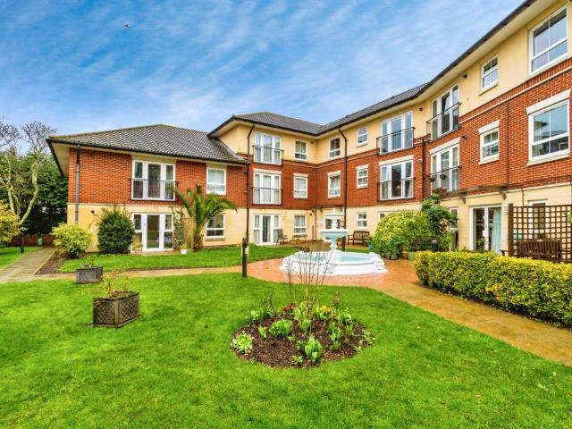 Flat for sale in Hill, City Of Southampton