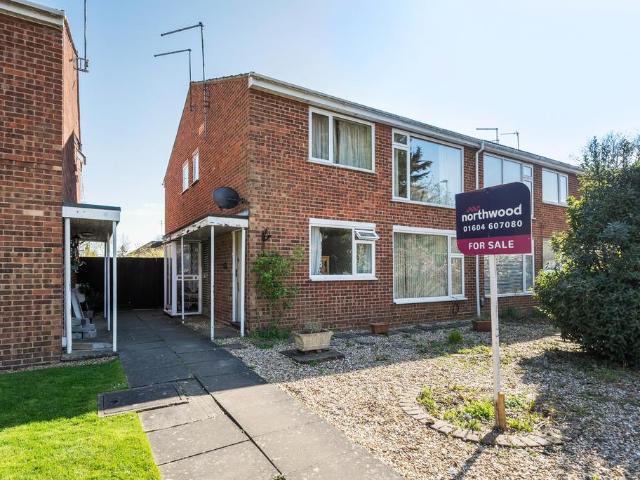 Flat for sale in Westone, Northampton
