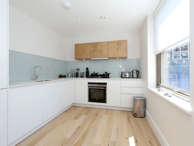 Flat for sale in South Hampstead, Greater London