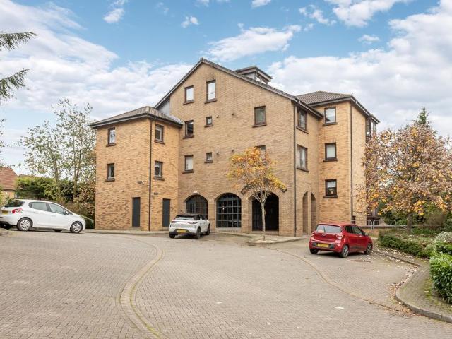 Flat for sale in Craigmarloch, Cumbernauld