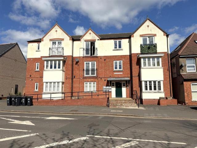 Flat for sale in Hillmorton Paddox, New Bilton