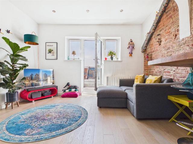 Flat for sale in Brunswick, Brighton & Hove