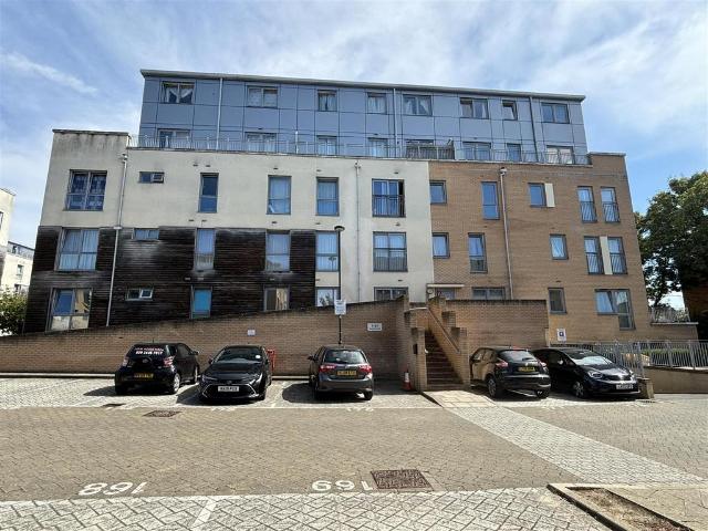 Flat for sale in Colindale, Isle Of Man