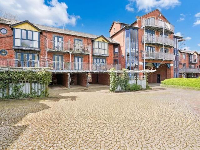 Flat for sale in Belmont, Dromore