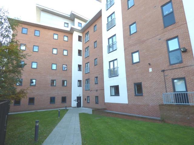 Flat for sale in Avenham, Higher Bartle