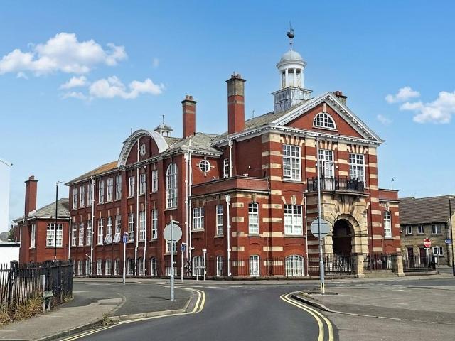 Flat for sale in Poulton-le-Sands, Bare