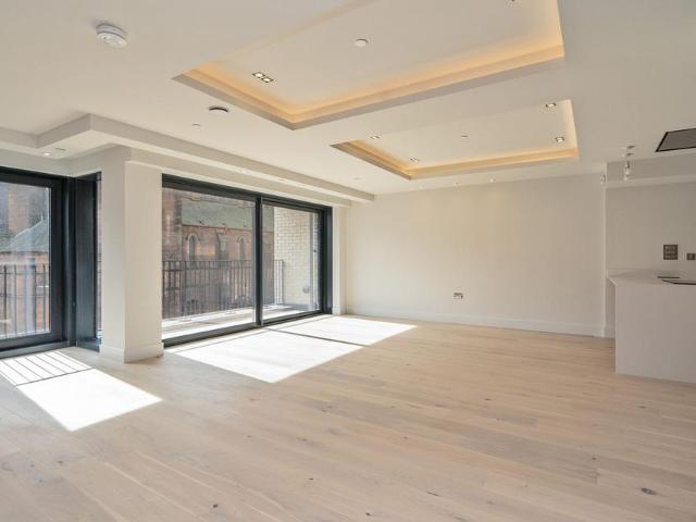 Flat for sale in Haymarket, Scotland