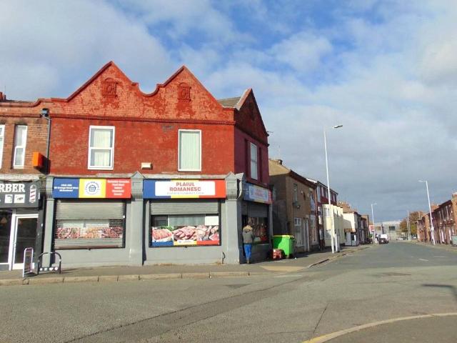 Flat for sale in Claughton, Birkenhead