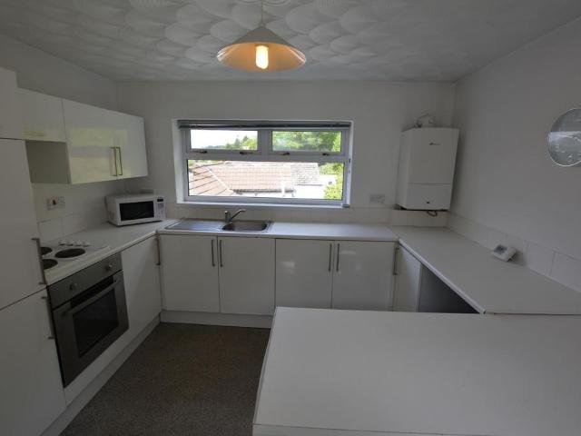 Flat for sale in Pantygraigwen, Pontypridd
