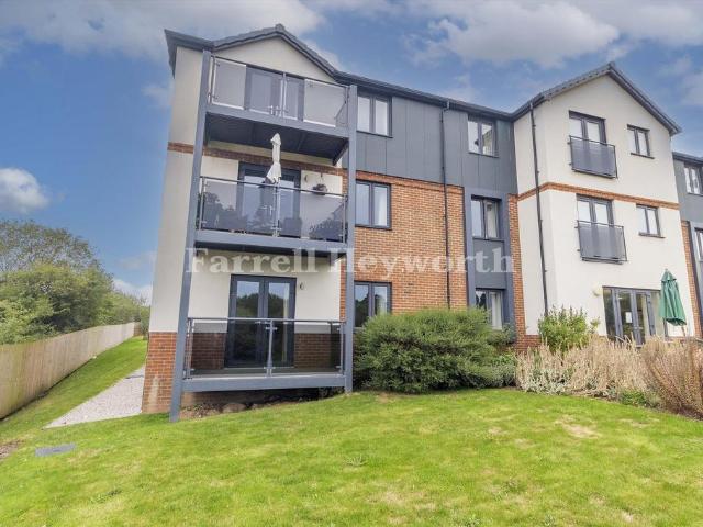 Flat for sale in Cabus, Lancashire