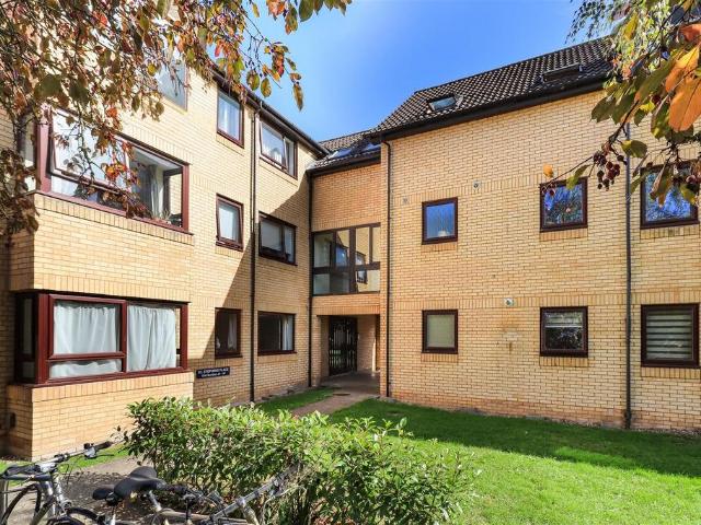 Flat for sale in Arbury, Cambridgeshire