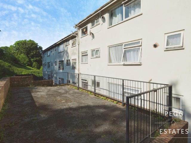 Flat for sale in Babbacombe
