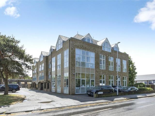 Flat for sale in Swanley, The Butts