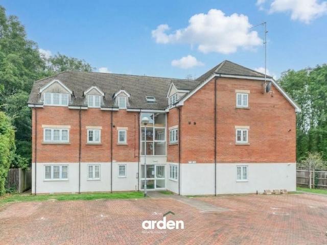 Flat for sale in Crabbs Cross, Redditch