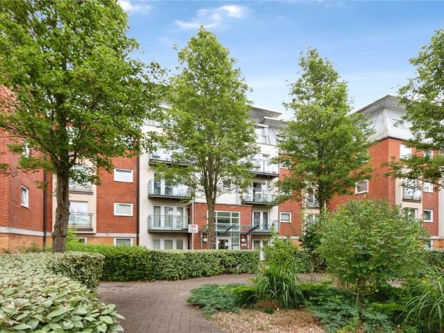 Flat for sale in Priest Down, Hampshire