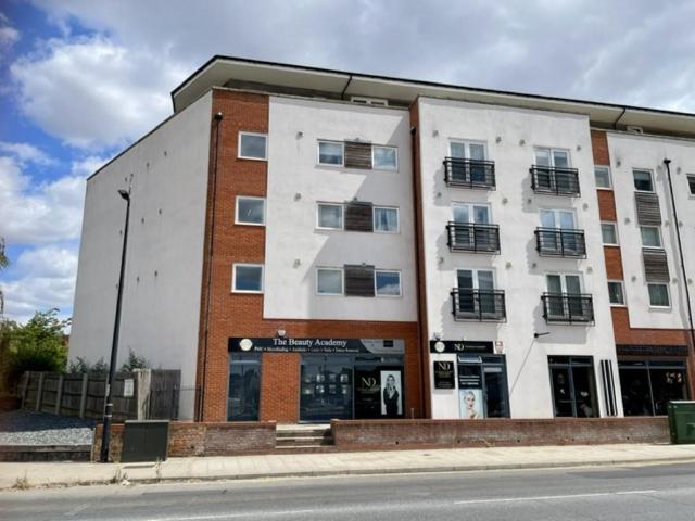 Flat for sale in Key Street, Suffolk