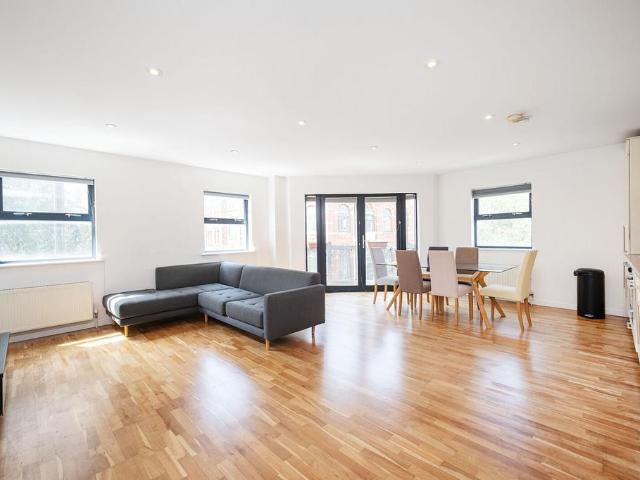 Flat for sale in Spitalfields, Whitechapel