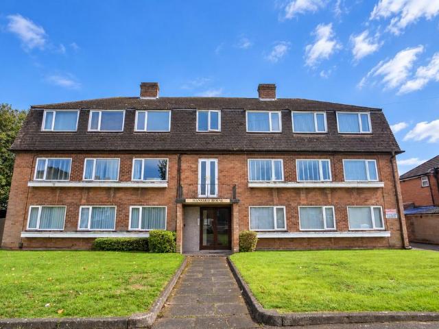 Flat for sale in Shirley, Solihull