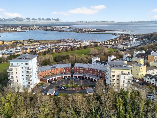 Flat for sale in Penarth Marina, Penarth