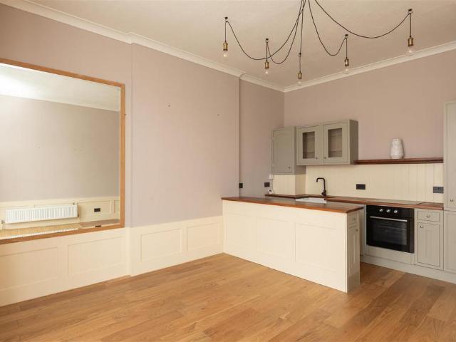 Flat for sale in Silverhill, Guestling Green