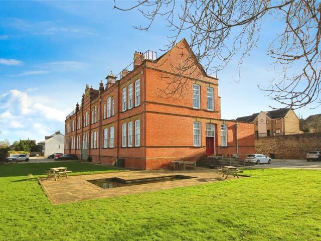 Flat for sale in Brandis Corner, Devon