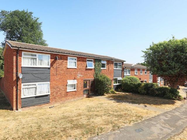 Flat for sale in Colliers End, Hertfordshire