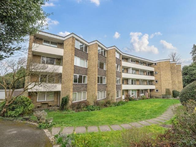 Flat for sale in Bassett, Isle Of Man