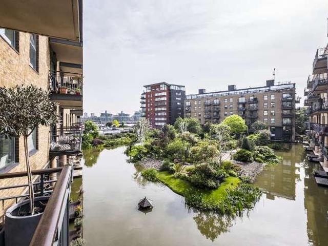 Flat for sale in Bermondsey, Greater London