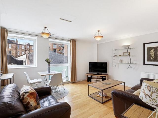 Flat for sale in Greater London