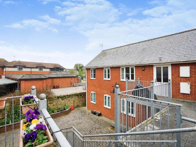Flat for sale in Highworth, Swindon