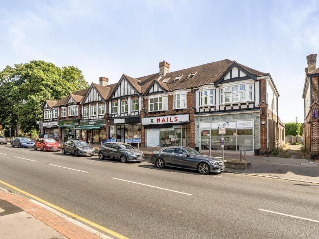 Flat for sale in London Borough of Croydon, Sanderstead