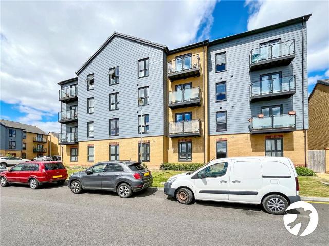 Flat for sale in Regent Quay, Oad Street